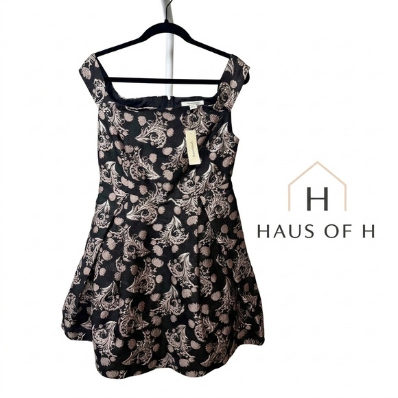 Dresses & Skirts - Francesca’s women’s dress size M blk and blush floral